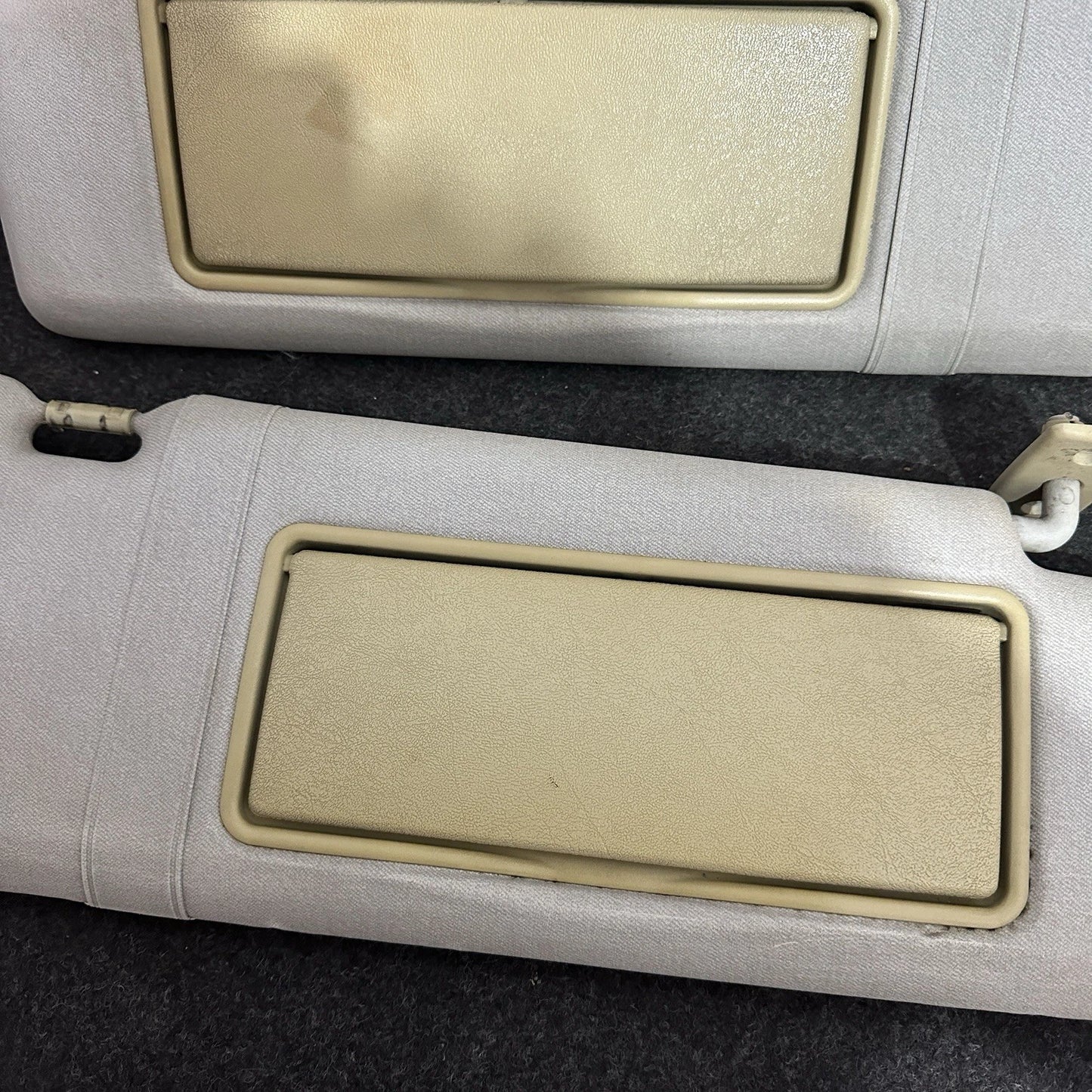 Genuine Mercedes-Benz Sun Visor Set (Beige/Tan) - W210 E-Class / W202 C-Class