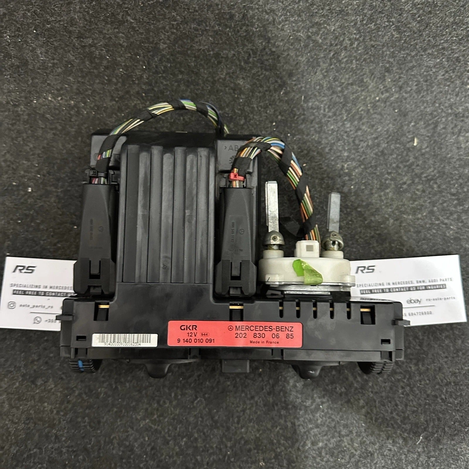 Mercedes-Benz W202 C-Class Climate Control Switch Panel – RS Auto