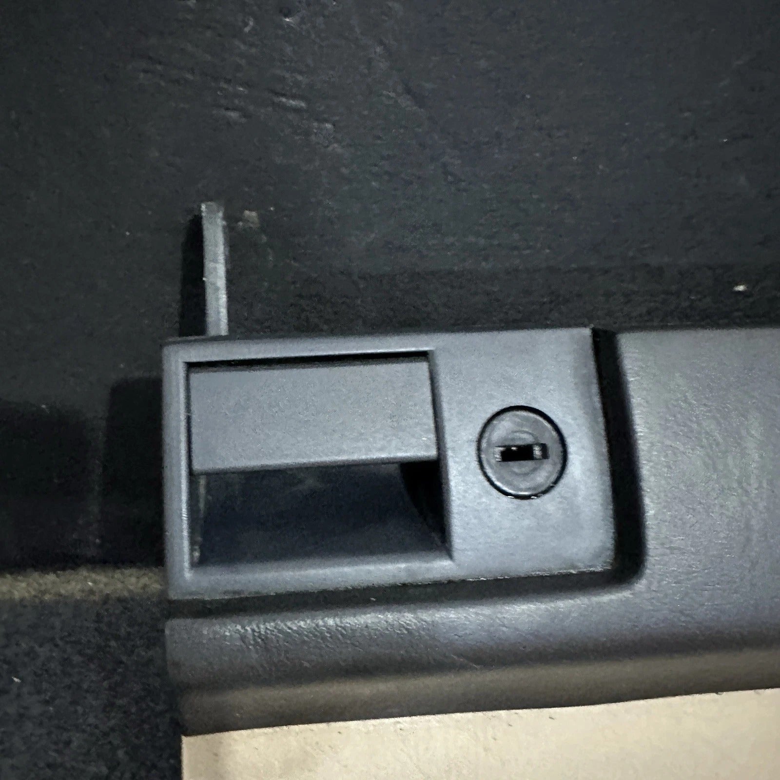 Mercedes-Benz W124 Glovebox Lid Assembly, Cream-Beige Vinyl, Part Number A1246890087, 1991 300E Donor.